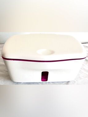 OXO Tot Perfect Pull Baby Wipe Dispenser – Weighted, One-Hand Use, White & Pink